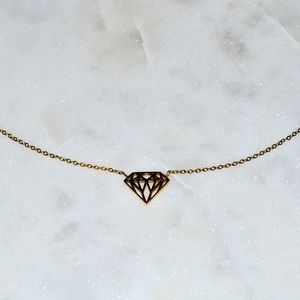 NWOT Gold Plated Diamond-Shaped Pendant Necklace (Discounted Shipping🚚)
